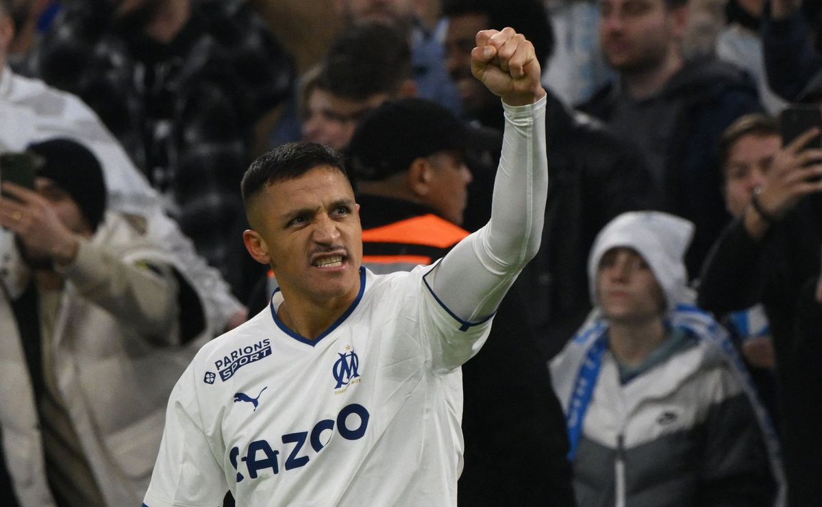 Prensa francesa asegura que Alexis Sanchez le dijo que no al Galatasaray