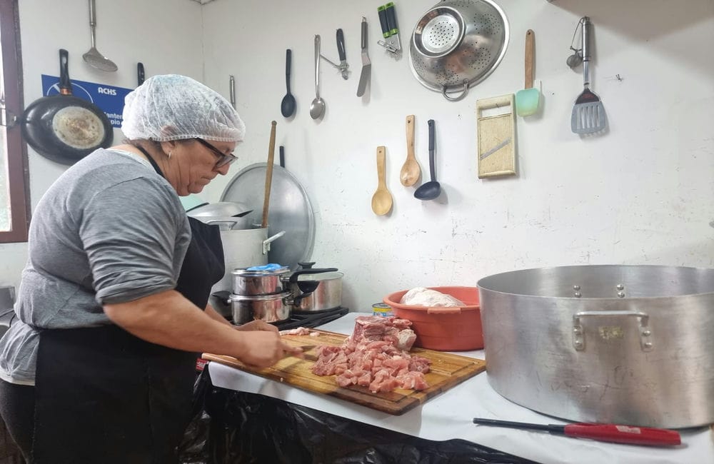 Realizarán primer campeonato de baby fútbol: Albergue Municipal de Curicó continúa con éxito su labor social - Musica y Noticias