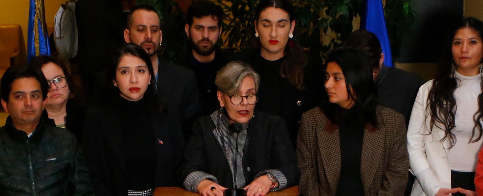 Frente Amplio llevará a diputada Cordero a la Comisión de Ética por ataque contra Ávila