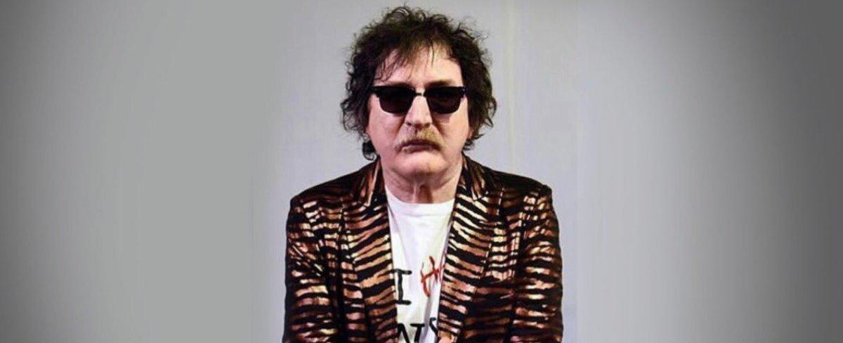 Alerta por estado de salud de Charly García: aseguran que vive sus "peores horas"