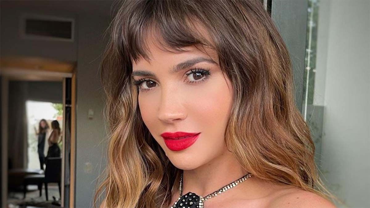 En remerón al ras y sin shorts, Celeste Cid paseó y explotó Buenos Aires: Sos el calentamiento global