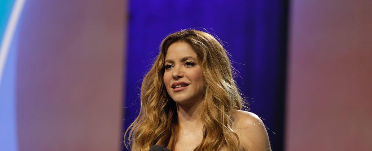 Shakira recibe el premio a Mujer del año por la revista ‘Billboard’ y lanza nuevos dardos a Piqué