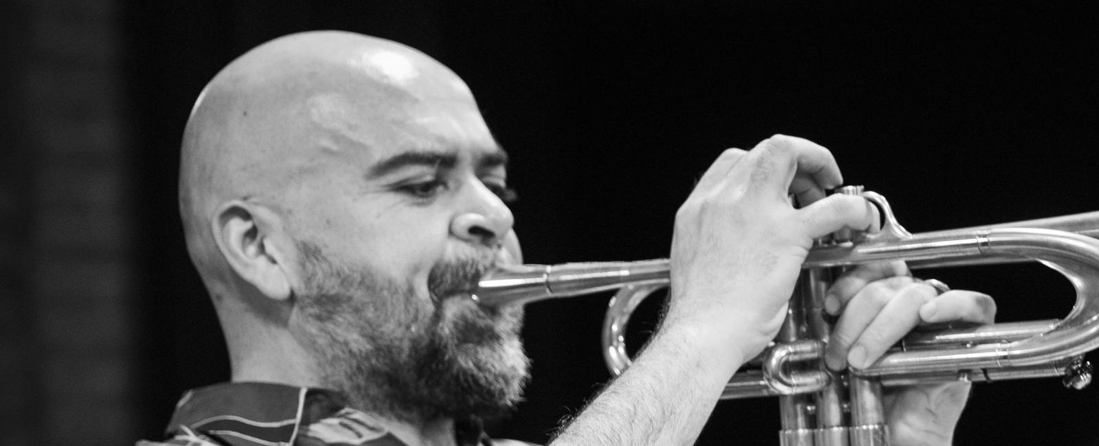 Con conciertos en Valparaíso y Santiago, el trompetista Sebastián Jordán lanza su nuevo disco Patagonia