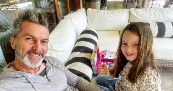 Shakira compartió video de la hija de Diana Bolocco y Cristián Sánchez cantando "Acróstico"