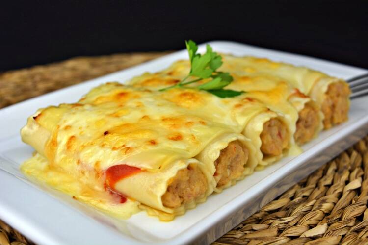 Canelones de carne gratinados con bechamel 1 receta sabrosa