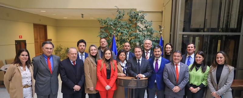 Diputados RN presentan proyecto para remover a gobernadores y alcaldes por corrupción - Radio Agricultura