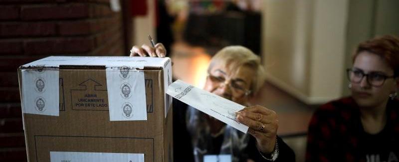 Argentina: El oficialismo nacional pierde en dos de tres elecciones provinciales