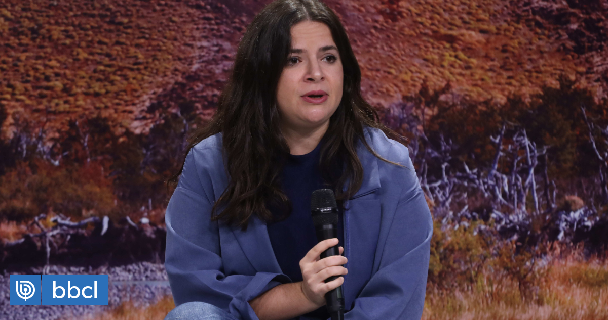 Orellana a Republicanos: "Desconocimiento del clítoris es problema de salud pública"