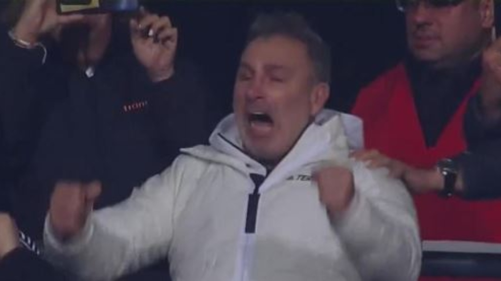 Marcelo Barticciotto y el debut goleador de su hijo Bruno en La Roja: 'No podía ser tan c... de no ver su penal'