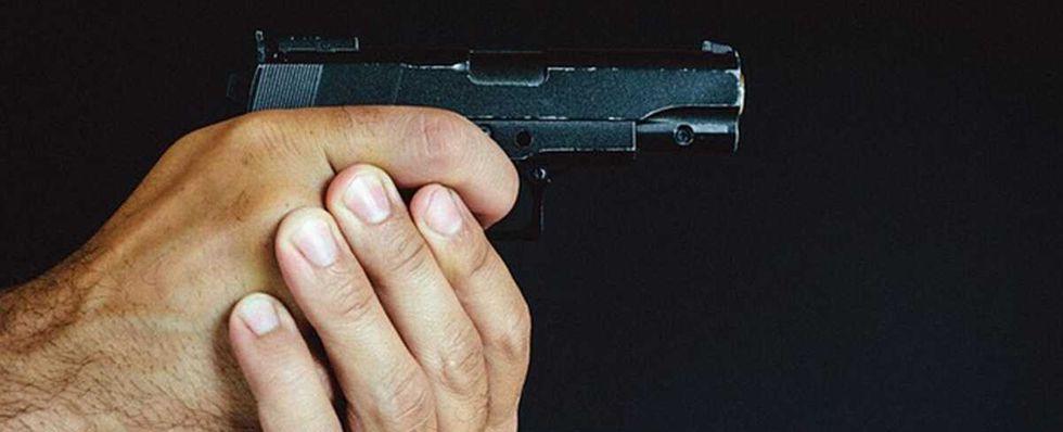 Aspirante del Frente Amplio revive iniciativa sobre portación de armas en legítima defensa | El Universal