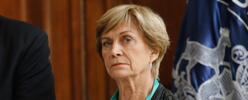 Alcaldesa Evelyn Matthei por Plan Calles Sin Violencia: "Es maquillaje, con eso uno no está derrotando al narcotráfico" - Atentos