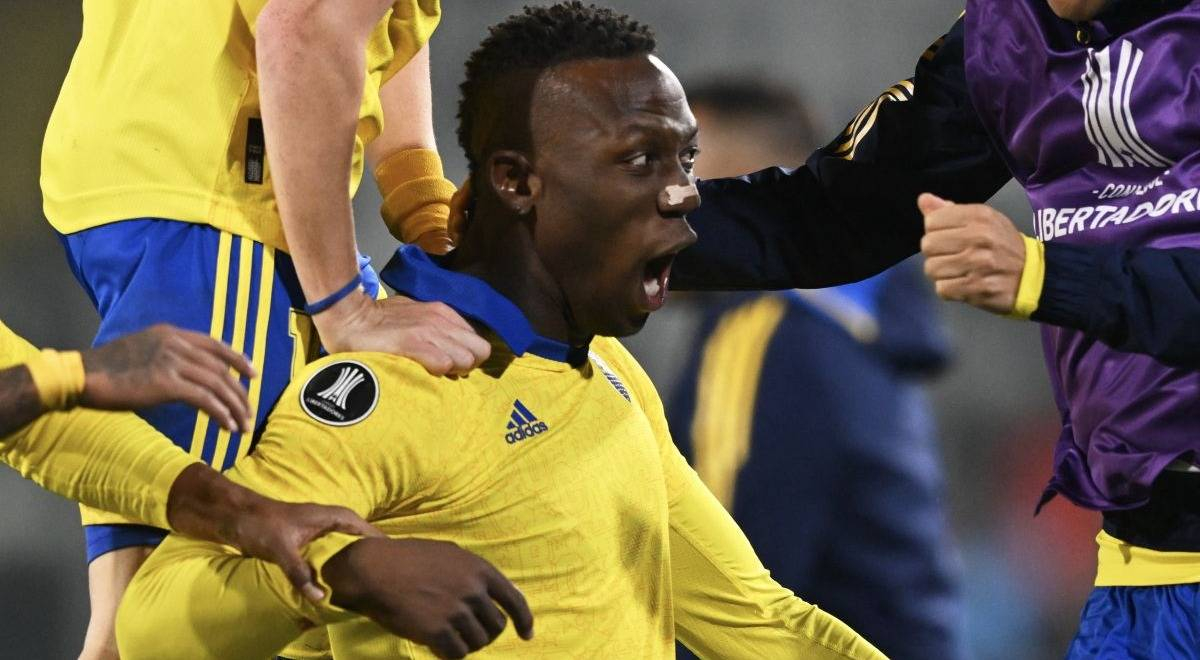 Boca Juniors estadisticas de Luis Advincula tras llegada de Almiron