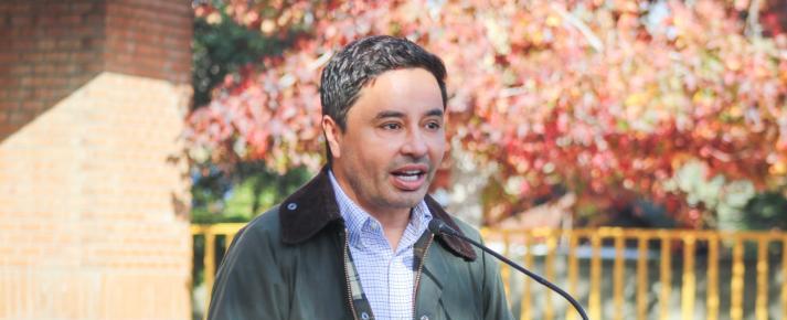 Carter critica a Boric por lejanía en desfile de 21 de mayo