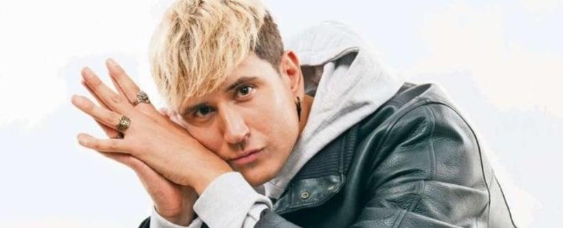 Estro Pascal: el arquitecto y primo de Pedro Pascal que se abre paso en la música urbana