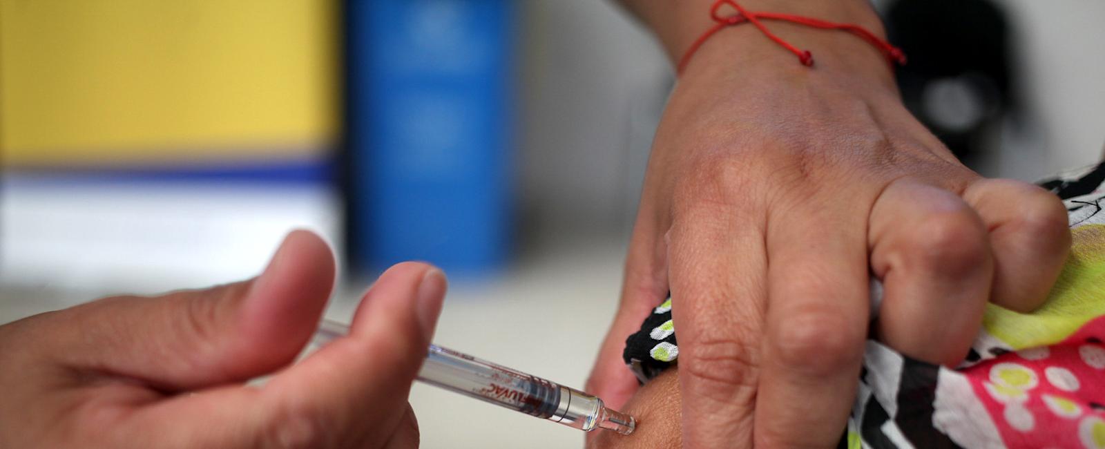 ¿Dónde vacunan los sábados contra la Influenza y el Covid-19?