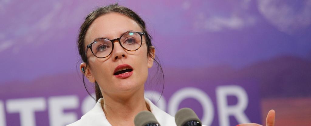 “Hace borrón y cuenta nueva': ministra Vallejo expresa preocupación por proyecto alternativo sobre fallo contra las isapres