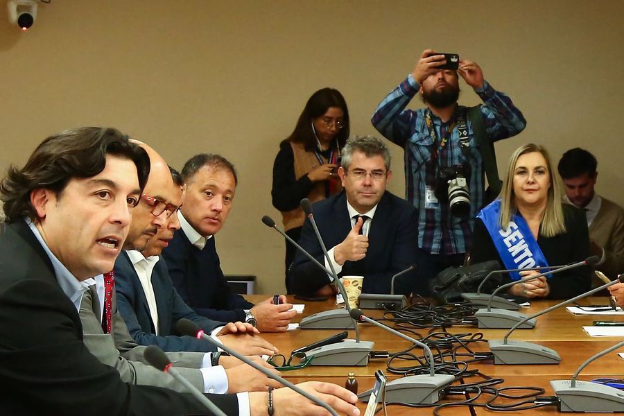 Sexto retiro: diputados de la Comisión de Constitución rechazan idea de legislar por amplia mayoría - La Tercera