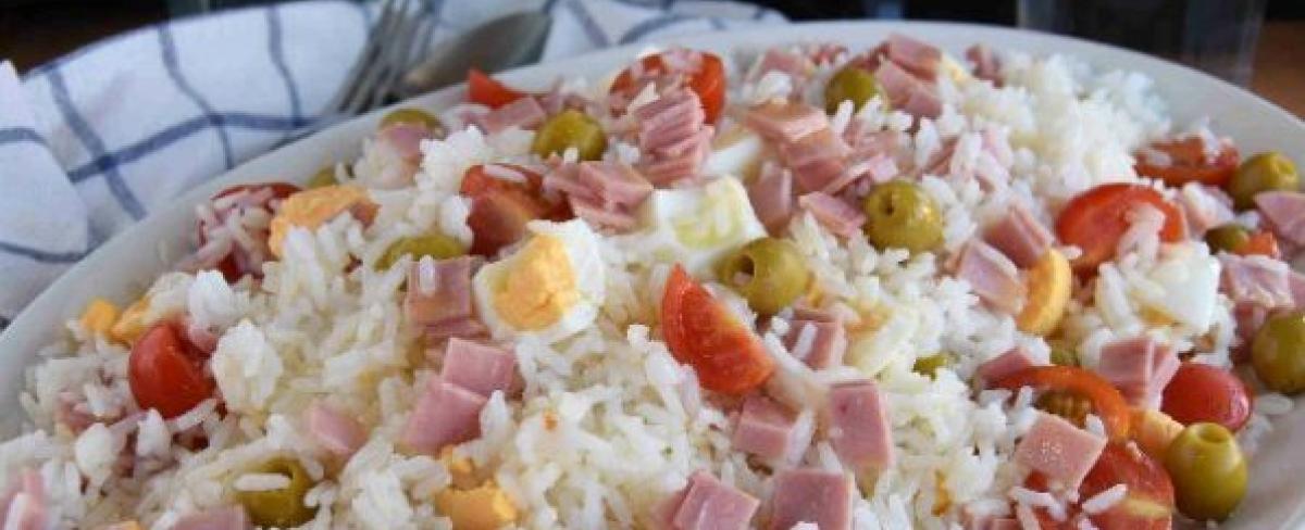 Ensalada de arroz muy fácil y económica | Recetas Fáciles Reunidas