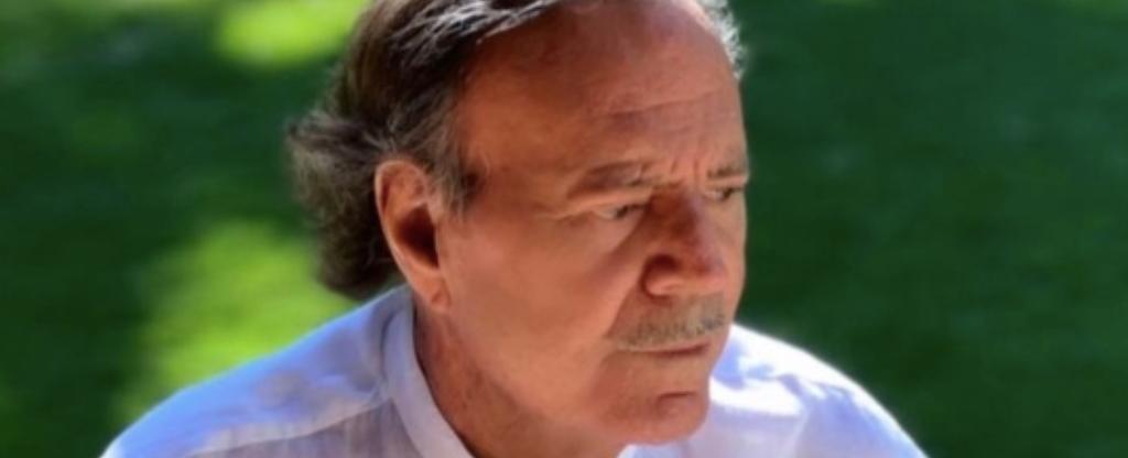 'Cómo se puede ser tan mal intencionado': Julio Iglesias aclara rumores sobre estado de salud con look renovado