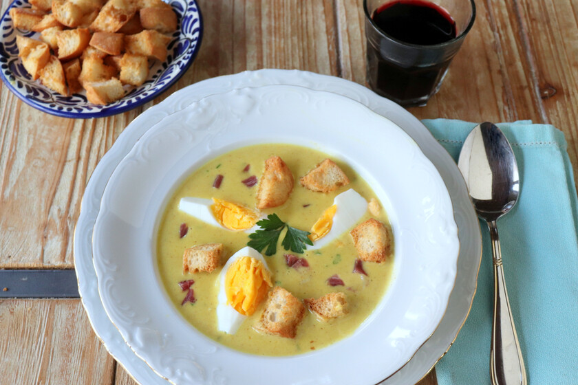 Sopas alpujarreñas o guisaíllo de almendras, la económica receta de cuchara