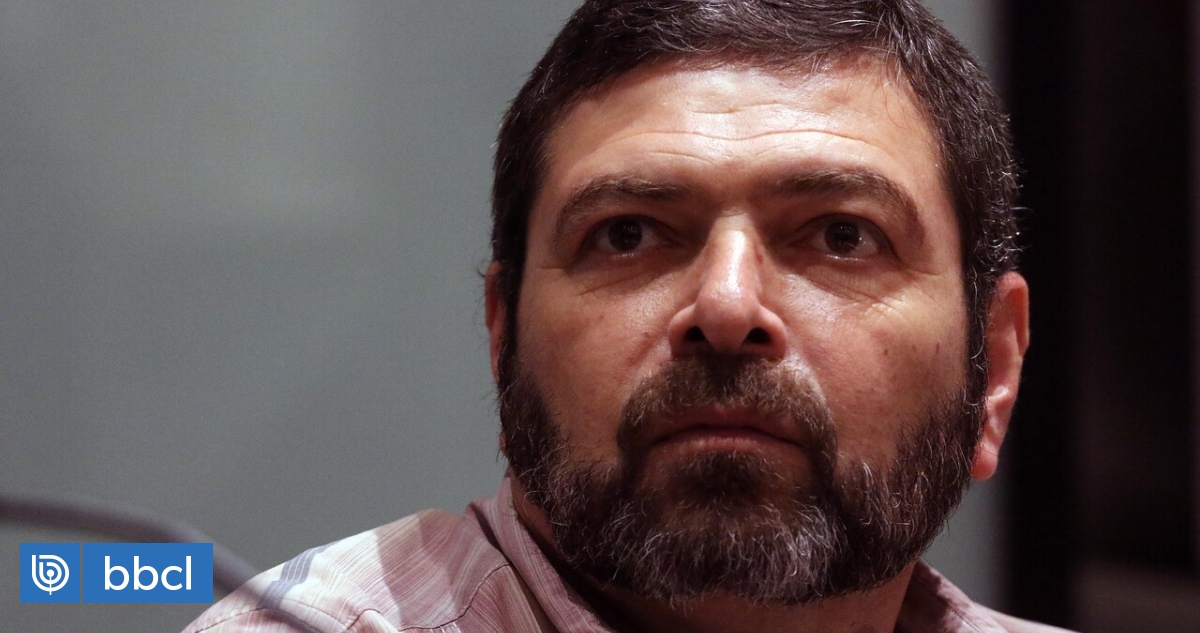 Detienen por violencia intrafamiliar a Carlos Ruiz, ideólogo del Frente Amplio