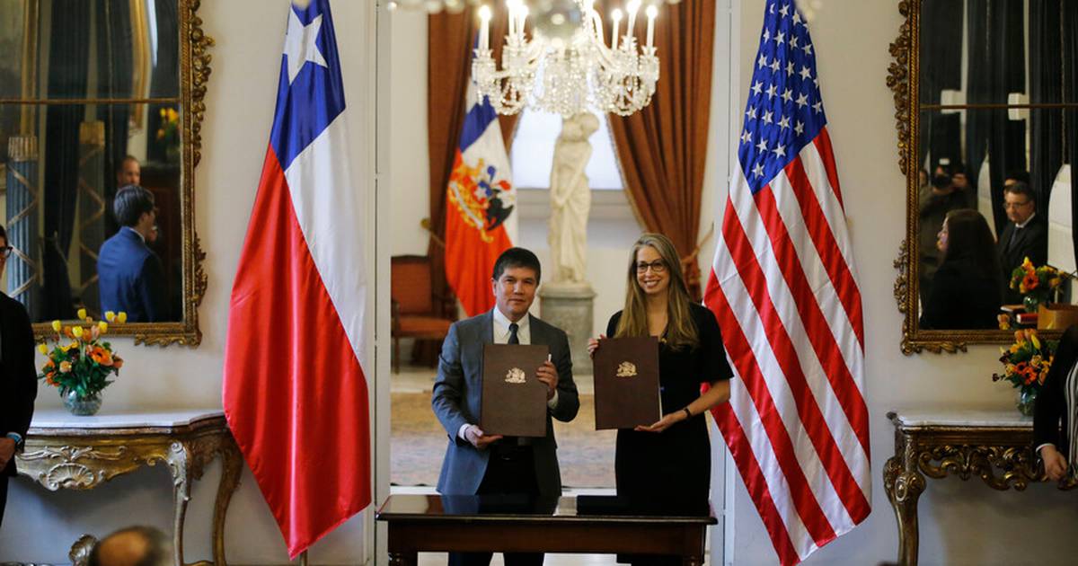 Chile firmó acuerdo con Estados Unidos para la continuidad de Visa Waiver