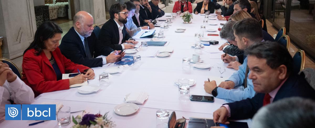 "Pidió no hablar de seguridad": oposición critica a Boric tras reunión con diputados de Macrozona sur