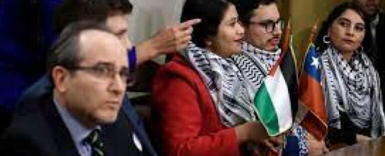 Desaire de diputados del Frente Amplio y el Partido Comunista al embajador de Israel en el Congreso