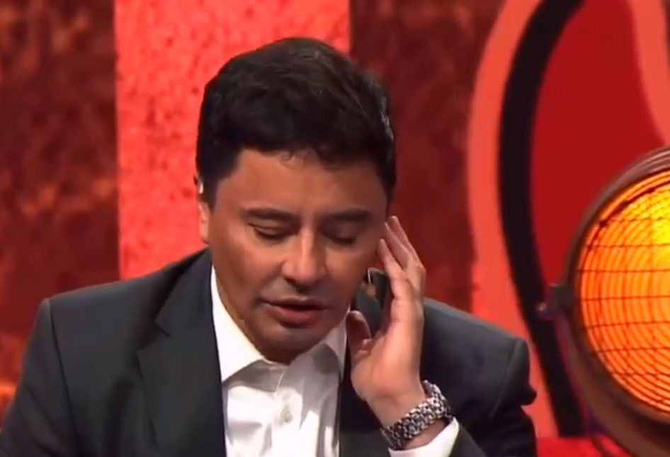 VIDEO| “¿Conoce la palabra cringe?” Trolean a Rodolfo Carter por desafinada canción de U2