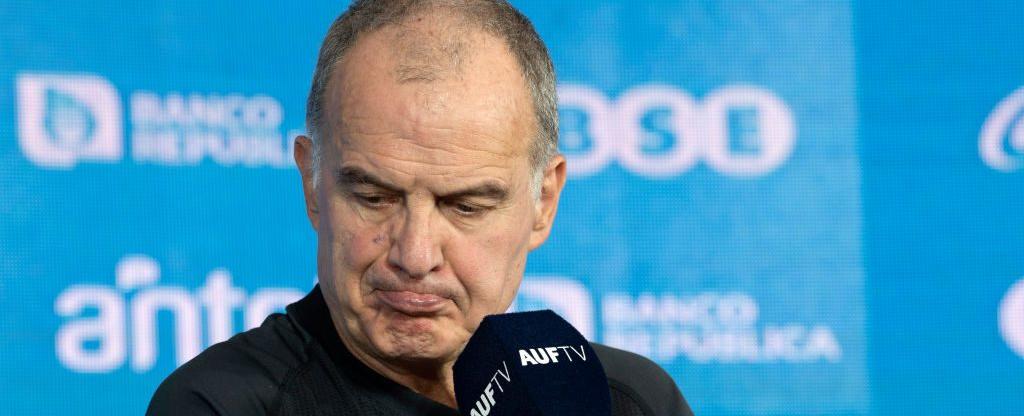 Sin los históricos y con novedades: la primera nómina de Marcelo Bielsa para su debut con Uruguay