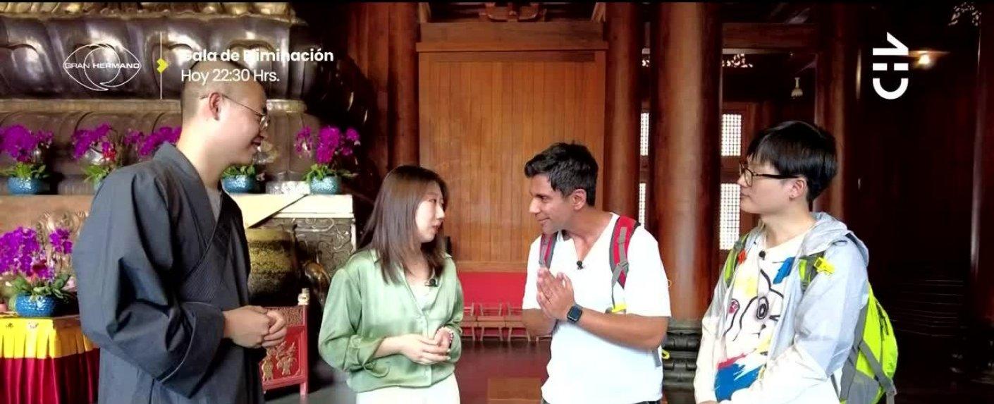 China en tu Casa: Juan Pablo Queraltó y Yuhui siguen con sus increíbles aventuras por Shanghái - Chilevisión