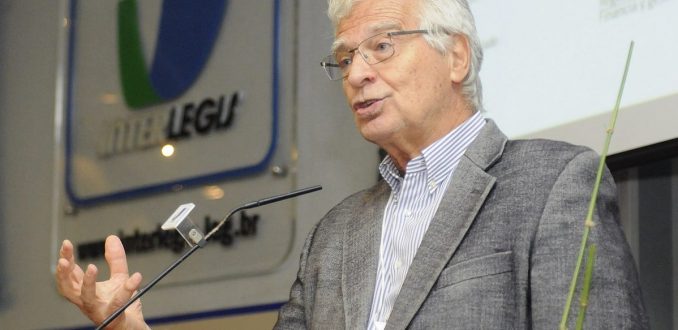 Andras Uthoff y debate por el 6 por ciento: “Mandar todo a capitalización individual es sencillamente la defensa del negocio de las AFP”