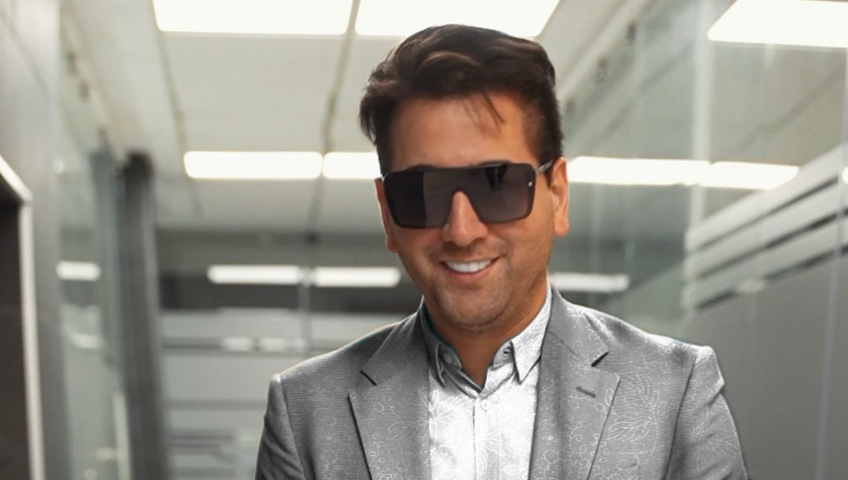 Coquetea con Republicanos: Javier Olivares anuncia candidatura a diputado de cara a su vuelta a Chile