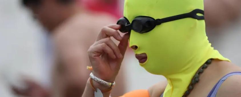 Facekinis, de moda en China con subida de temperaturas