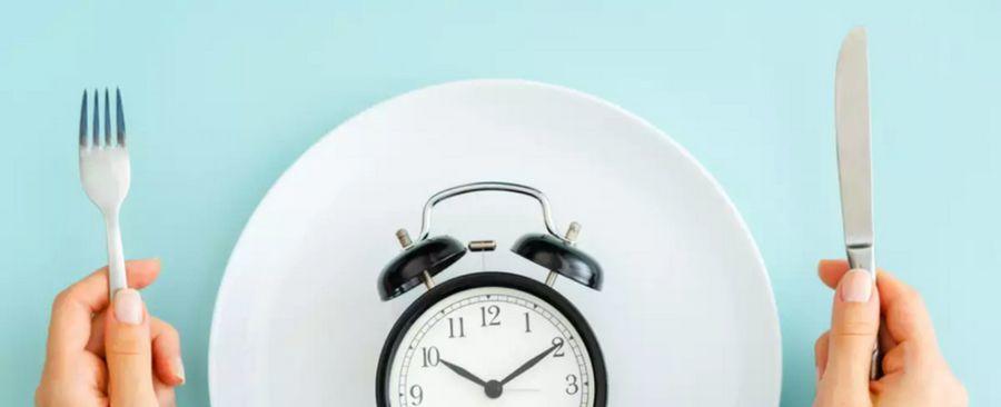Bajar de peso: ayuno intermitente vs recuento de calorías