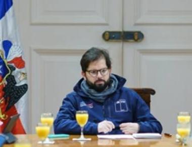 'Hay contratistas que no están dispuestos a pasar máquinas': Presidente Boric no descarta requisar equipos para combatir el sistema frontal