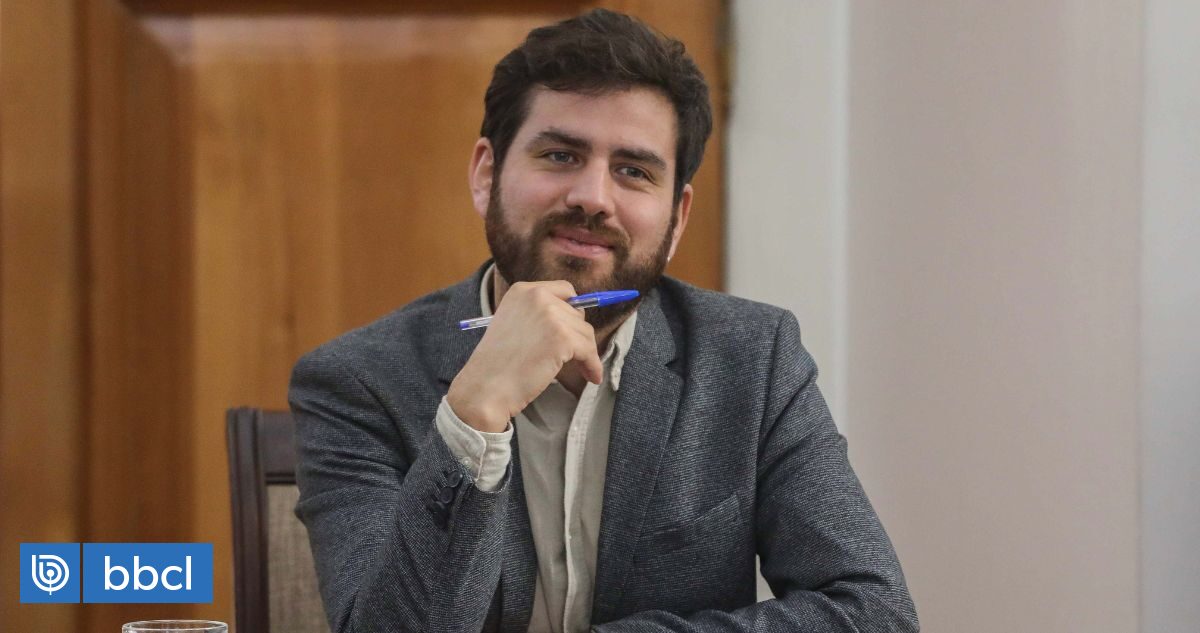 Ibáñez (CS) detalla ventajas que tendría unión del Frente Amplio en un partido tras llamado de Boric