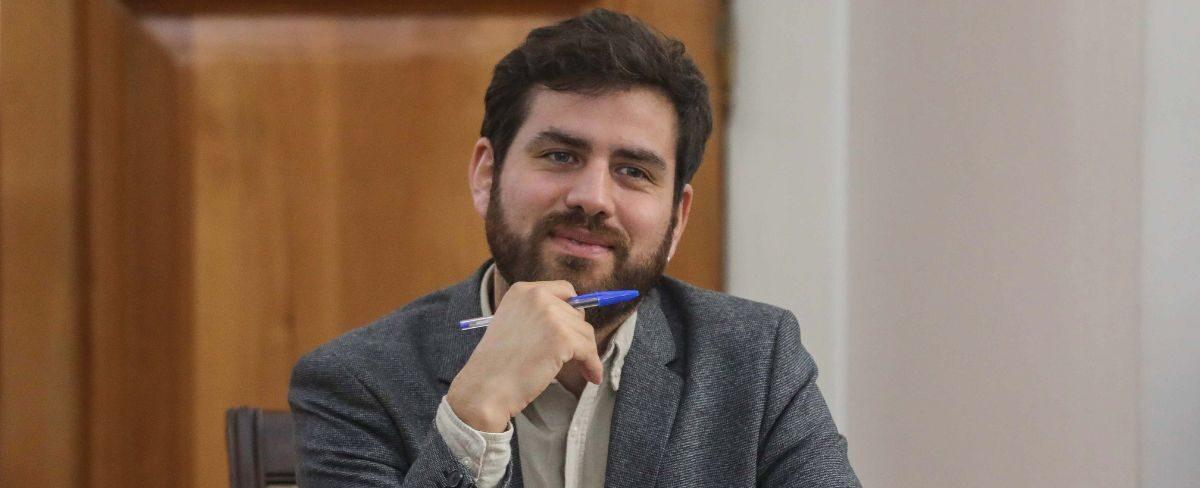 Ibáñez (CS) detalla ventajas que tendría unión del Frente Amplio en un partido tras llamado de Boric