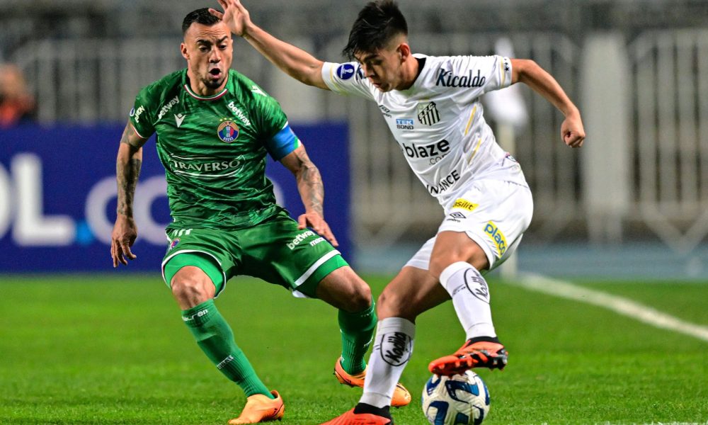 Roberto Cereceda en llamas contra el futbol chileno: "Estamos a años luz de Argentina y Brasil"