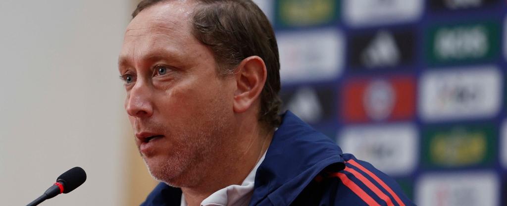 Luis Mena es presentado como DT de La Roja Femenina: 'A Tiane Endler hay que convencerla de seguir desde el proyecto'