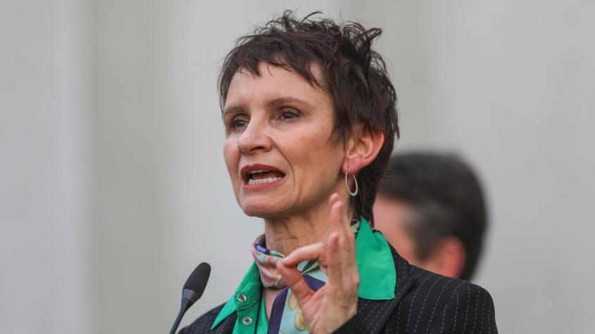 Tohá responde a Diosdado Cabello tras arremetida contra Boric