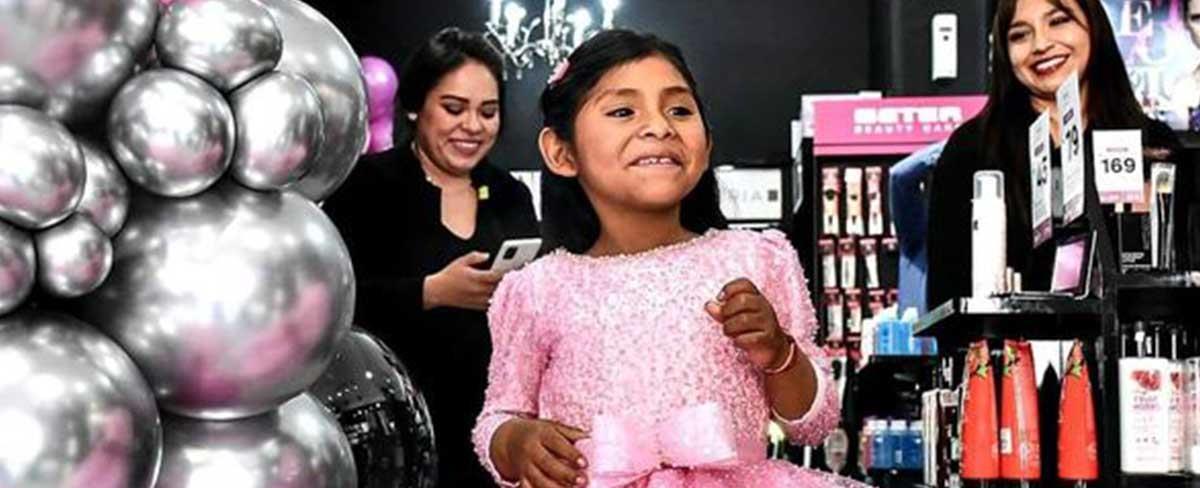 La verdadera "Barbie Boliviana" recibió sorpresas tras convertirse en "la más viral" de Bolivia