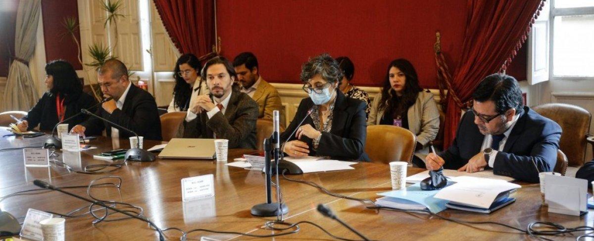 Comisión de Constitución del Senado aprueba proyecto alternativo de isapres