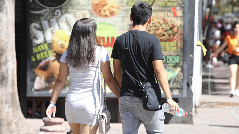 Conductas autolesivas y “atracones” de comida: señales que alertan sobre la salud mental de los adolescentes chilenos