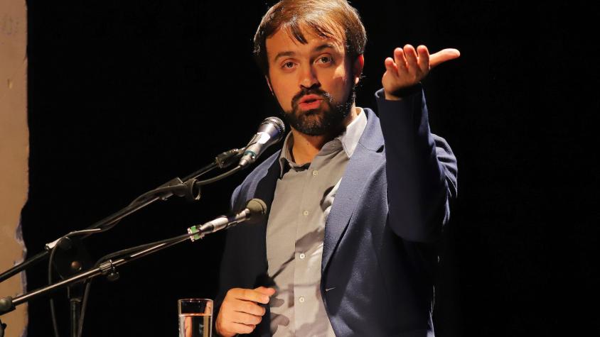 Jorge Sharp llena de críticas al Frente Amplio