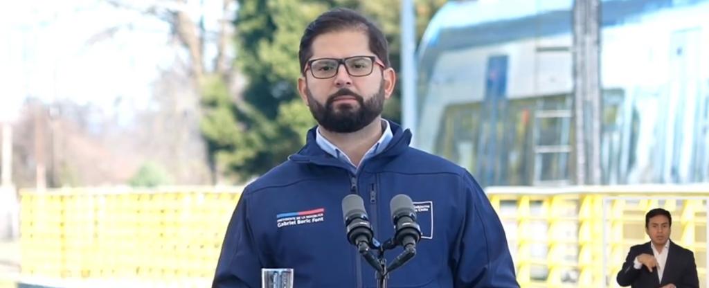 Presidente Boric califica de 'irresponsable' el actuar de diputado Mellado (RN) y descarta querella