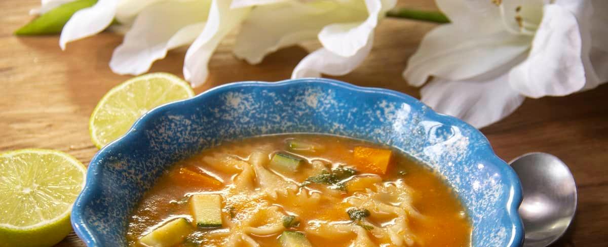 Cómo hacer hacer sopa de moñito - Comedera - Recetas, tips y consejos para comer mejor.
