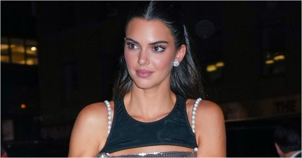 Kendall Jenner llegó al carrete de la Met Gala con el vestido transparente más atrevido