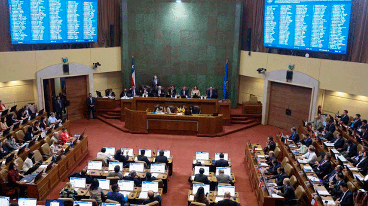 Diputados/as rechazan en la Cámara iniciativa de sexto retiro de fondos de AFP: votación de parlamentarios del distrito 8 (Maipú)