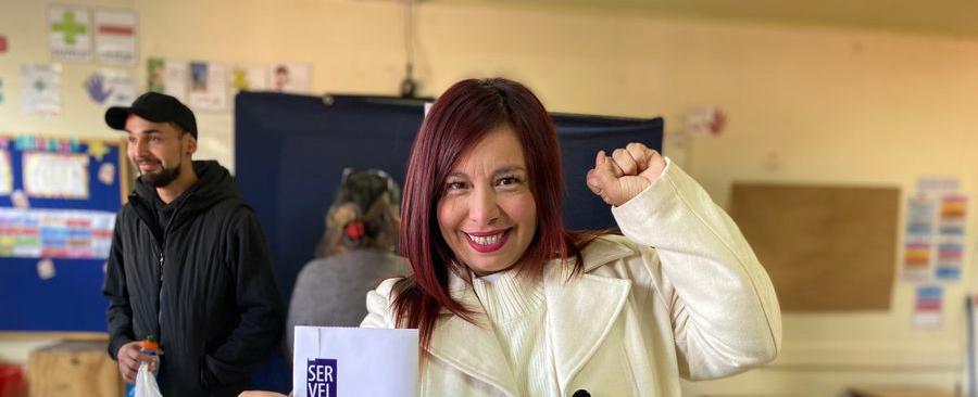 Karen Araya es la nueva estrella del Partido Comunista